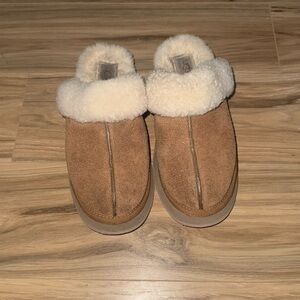 Platform Ugg slippers